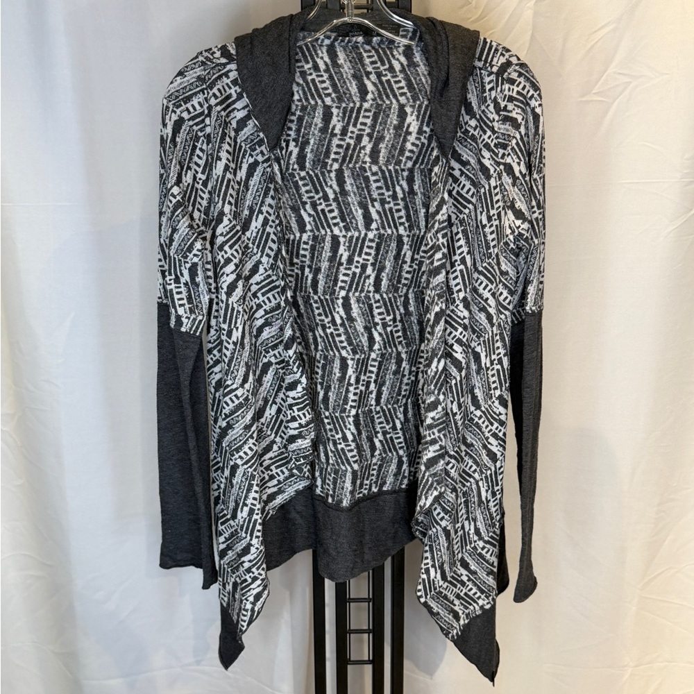 Prana‎ Black and White Geometric Cardigan